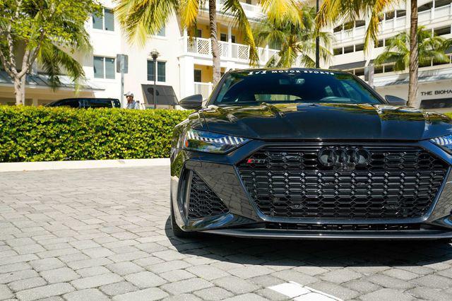 used 2025 Audi RS 6 Avant car, priced at $134,998