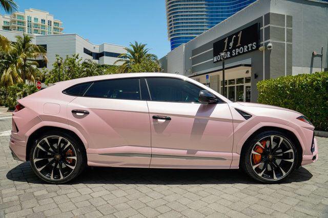 used 2021 Lamborghini Urus car, priced at $209,998