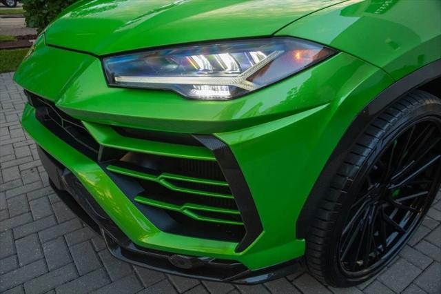 used 2022 Lamborghini Urus car, priced at $219,900