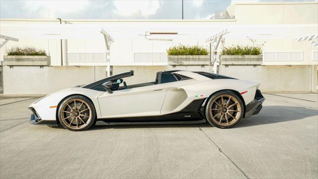 used 2022 Lamborghini Aventador SVJ car