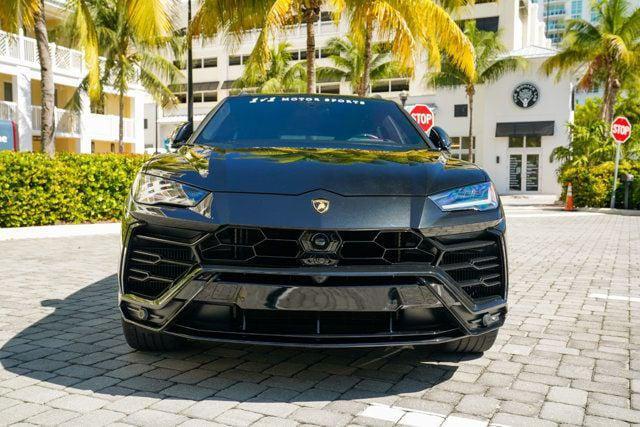 used 2022 Lamborghini Urus car, priced at $209,998