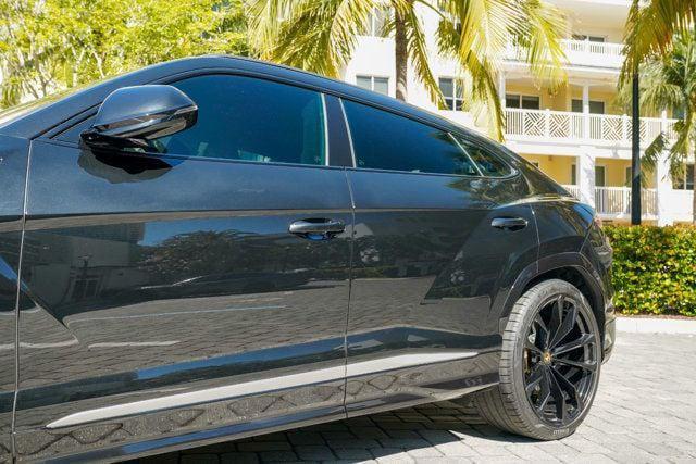used 2022 Lamborghini Urus car, priced at $209,998