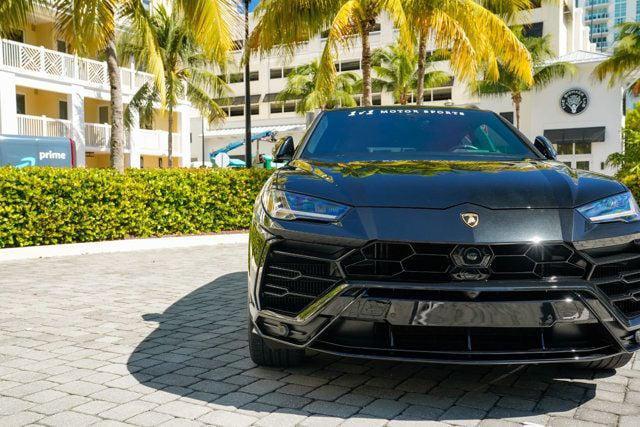 used 2022 Lamborghini Urus car, priced at $209,998