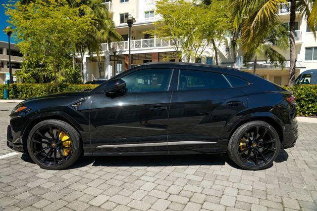 used 2022 Lamborghini Urus car, priced at $209,998