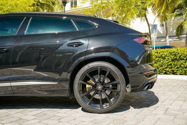 used 2022 Lamborghini Urus car, priced at $209,998