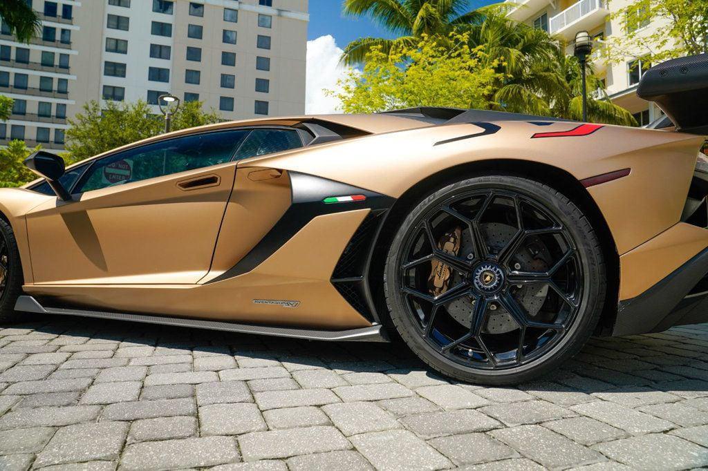 used 2020 Lamborghini Aventador SVJ car