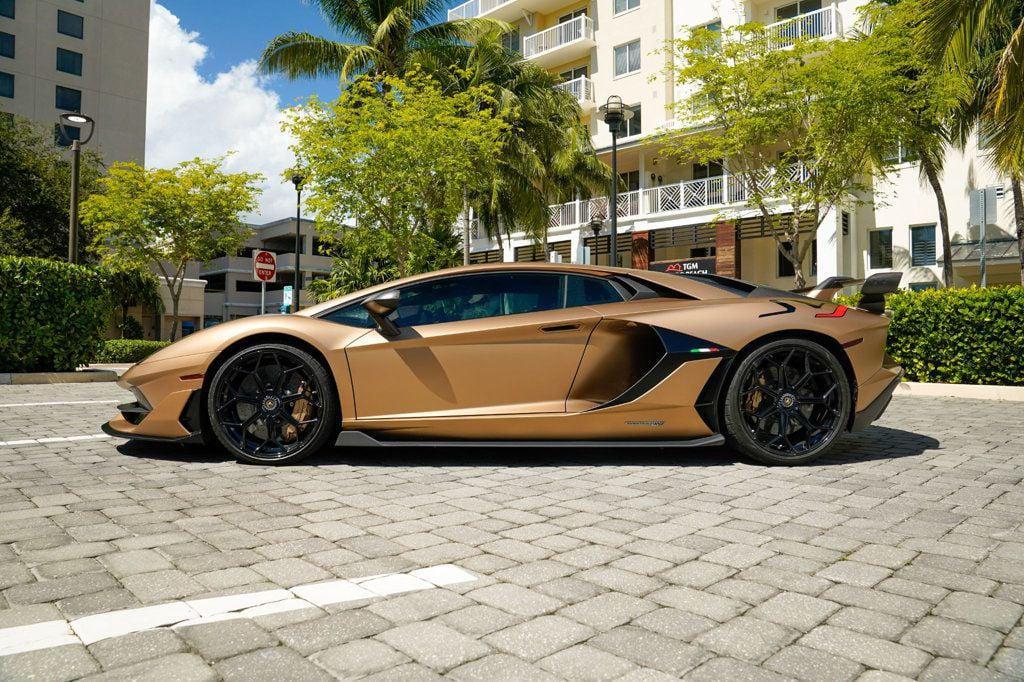 used 2020 Lamborghini Aventador SVJ car