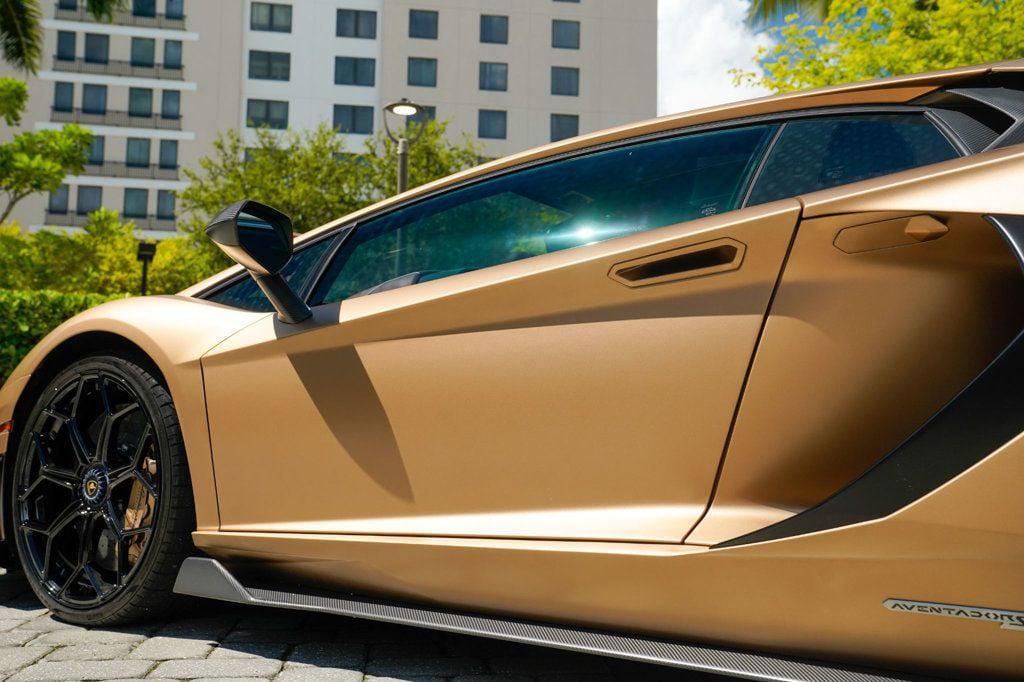 used 2020 Lamborghini Aventador SVJ car