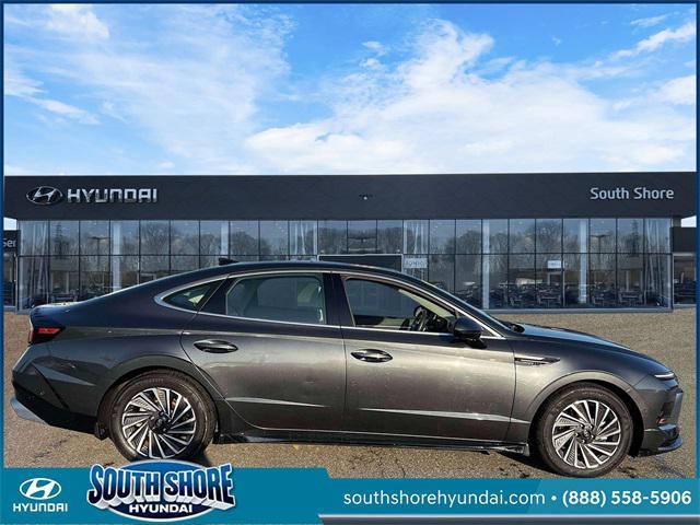 used 2024 Hyundai Sonata Hybrid car, priced at $31,399