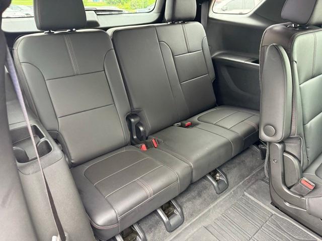 used 2023 Chevrolet Traverse car, priced at $38,921