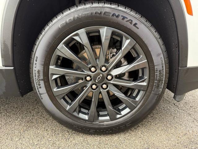 used 2023 Chevrolet Traverse car, priced at $38,921