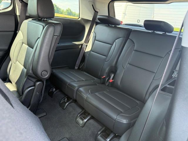 used 2023 GMC Acadia car