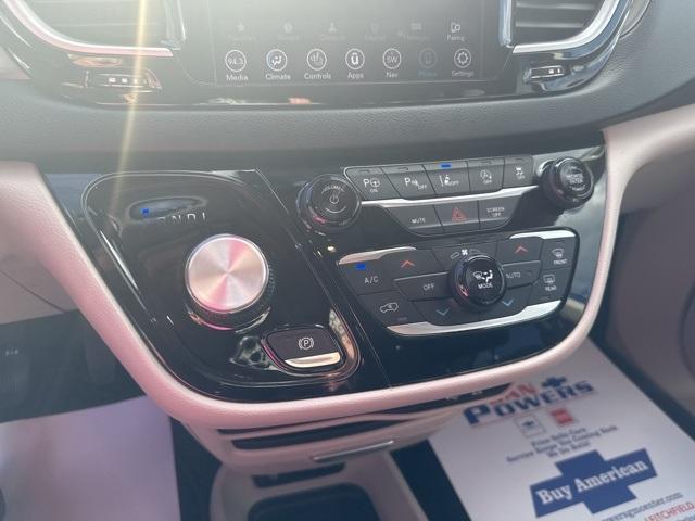 used 2020 Chrysler Pacifica car, priced at $18,989