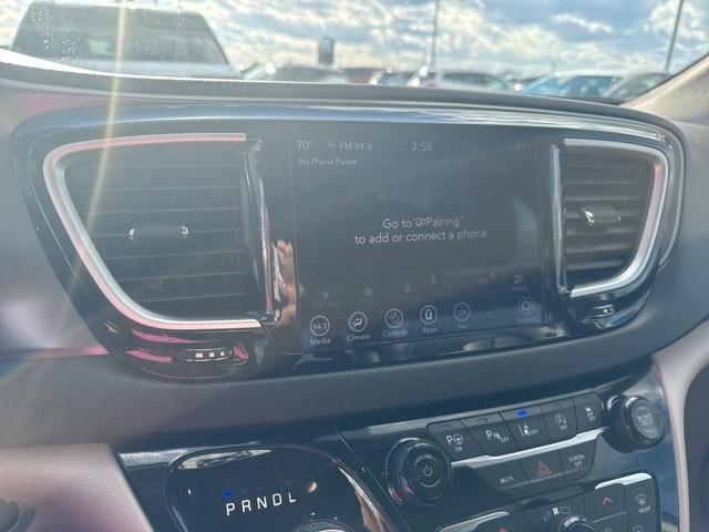 used 2020 Chrysler Pacifica car, priced at $18,989