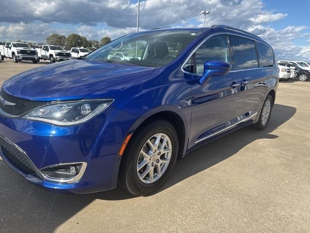 used 2020 Chrysler Pacifica car, priced at $18,989