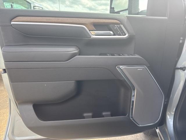 new 2025 Chevrolet Silverado 3500 car
