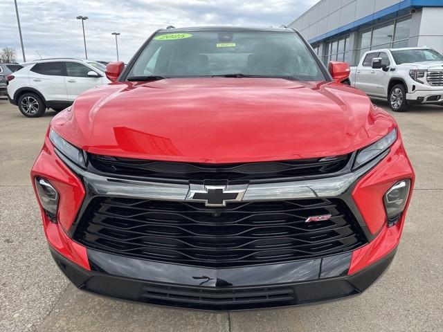 new 2025 Chevrolet Blazer car