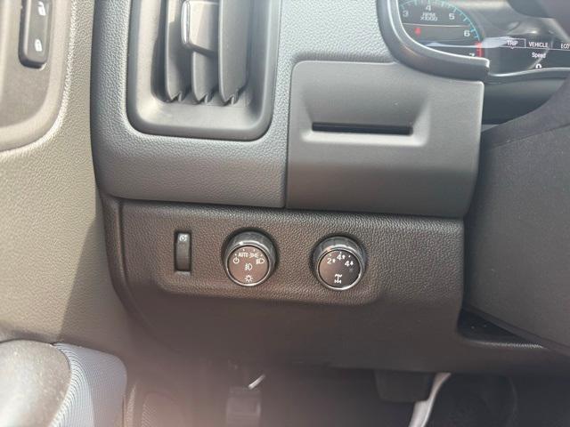 used 2015 Chevrolet Colorado car, priced at $20,942