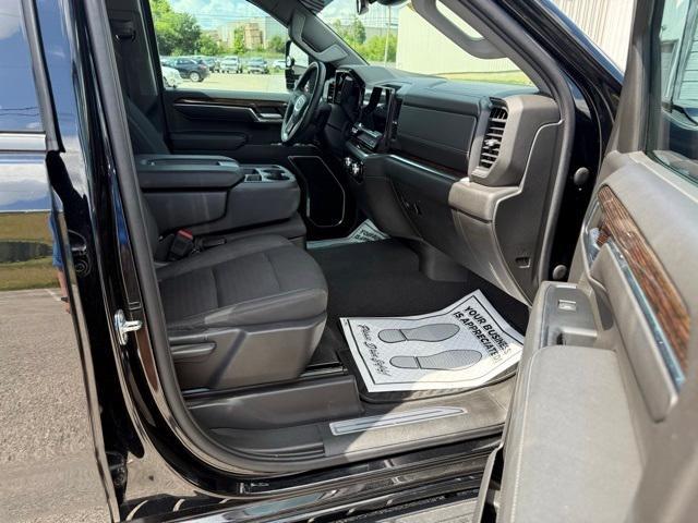 used 2023 GMC Sierra 1500 car, priced at $44,870