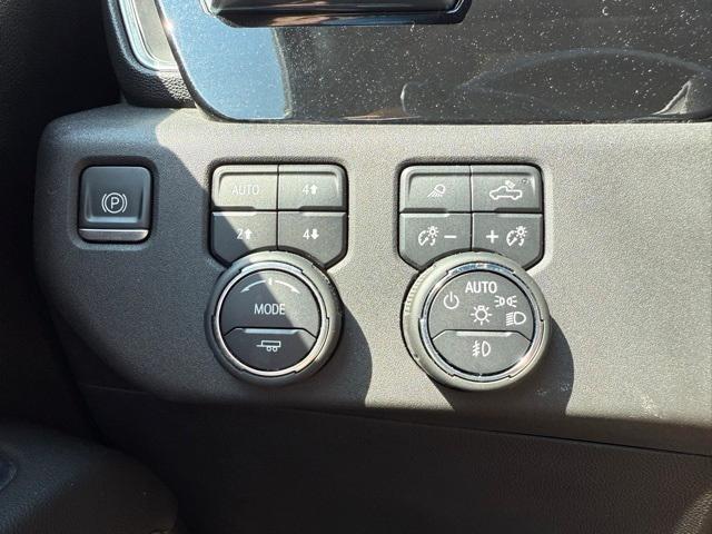 used 2022 Chevrolet Silverado 1500 car, priced at $37,415