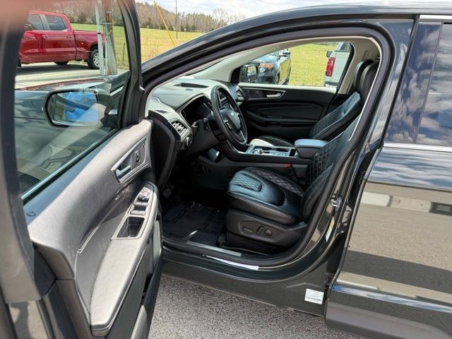 used 2024 Ford Edge car, priced at $29,950