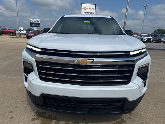 new 2025 Chevrolet Traverse car