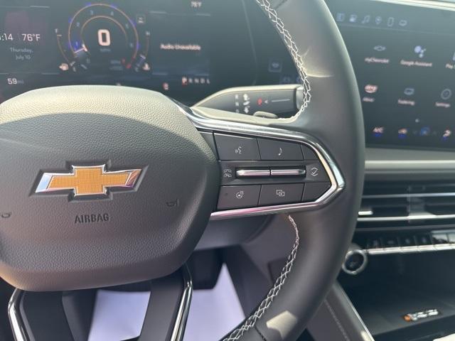 new 2025 Chevrolet Traverse car
