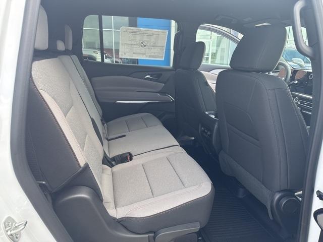 new 2025 Chevrolet Traverse car
