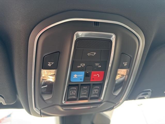 used 2022 Jeep Wagoneer car