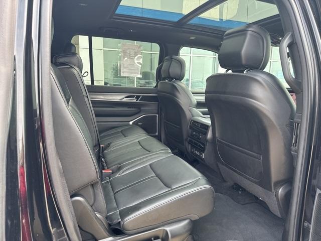 used 2022 Jeep Wagoneer car