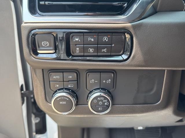 new 2025 GMC Yukon car