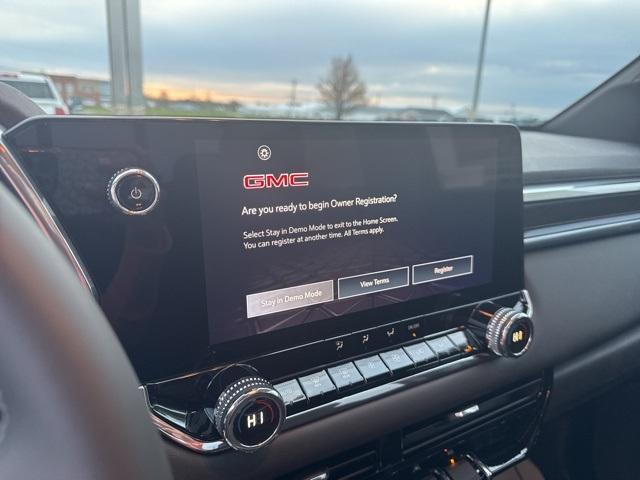 new 2025 GMC Canyon car