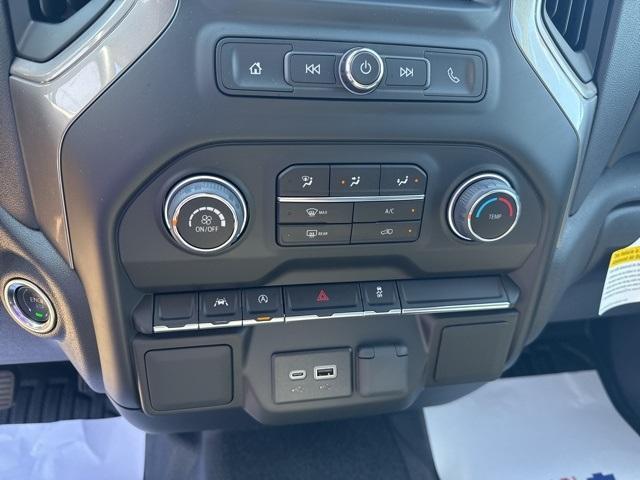 new 2025 Chevrolet Silverado 1500 car, priced at $43,205