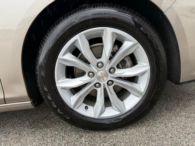 used 2022 Chevrolet Malibu car, priced at $19,937