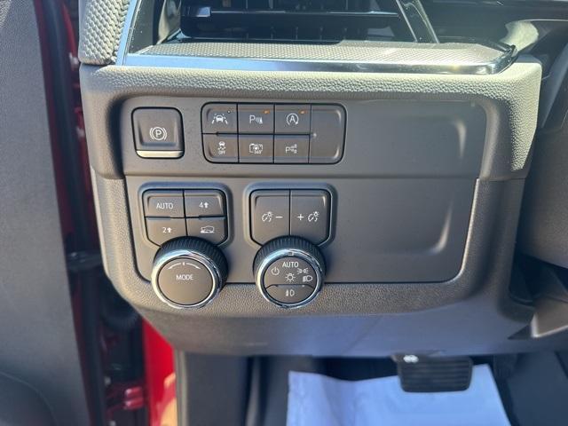 new 2025 Chevrolet Tahoe car, priced at $70,715