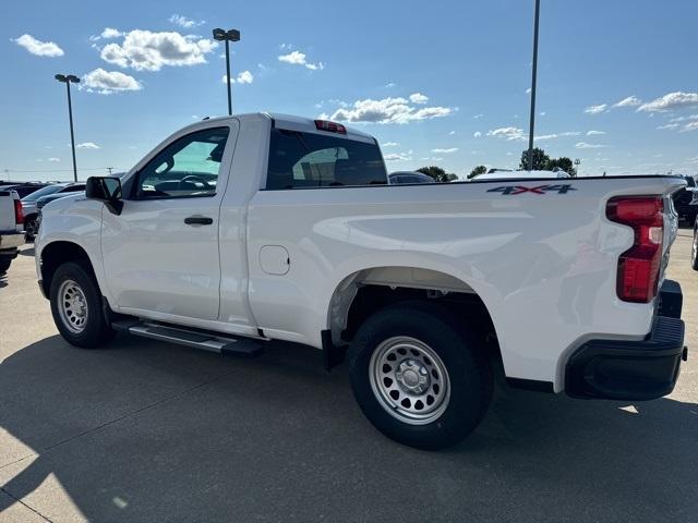 new 2024 Chevrolet Silverado 1500 car, priced at $41,220