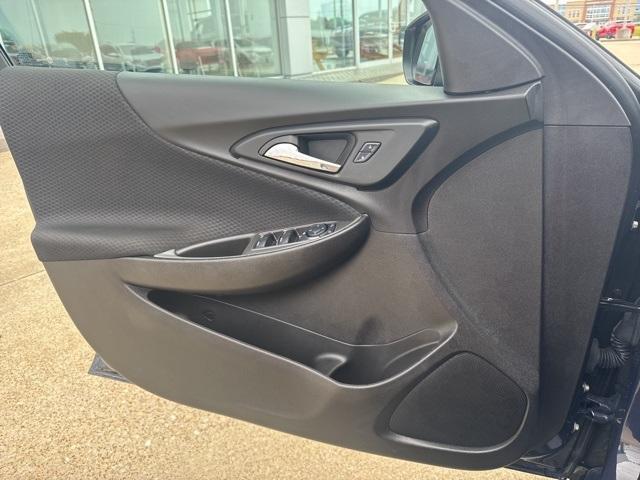 used 2025 Chevrolet Malibu car