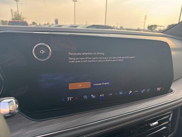 new 2025 Chevrolet Suburban car