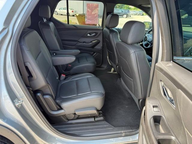 used 2023 Chevrolet Traverse car, priced at $28,934