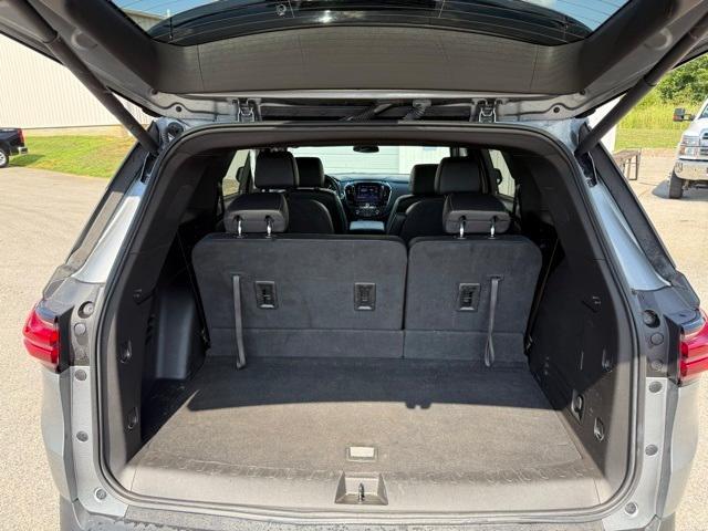 used 2023 Chevrolet Traverse car, priced at $28,934