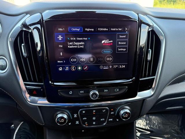 used 2023 Chevrolet Traverse car, priced at $28,934