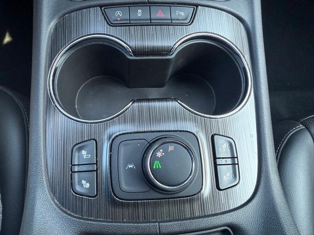 used 2023 GMC Acadia car, priced at $27,639