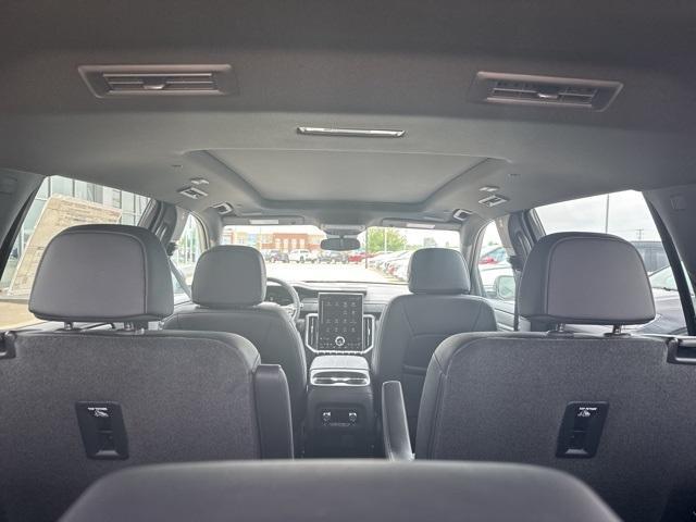 new 2025 GMC Acadia car