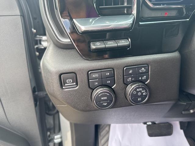 new 2025 Chevrolet Silverado 3500 car