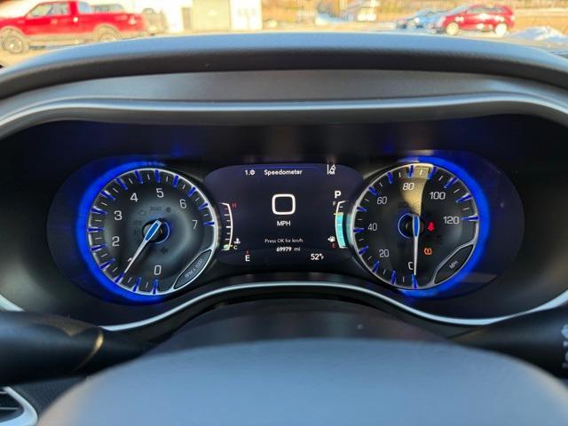 used 2023 Chrysler Pacifica car, priced at $23,882