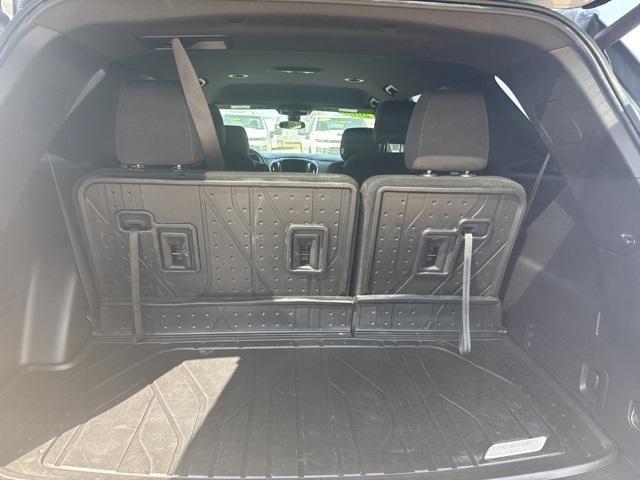 used 2023 Chevrolet Traverse car, priced at $33,988