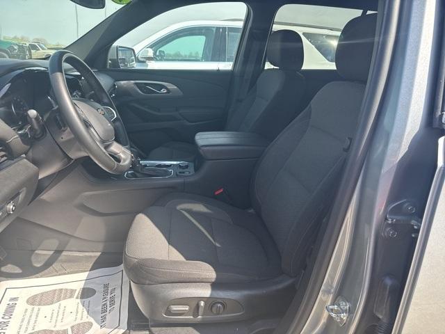 used 2023 Chevrolet Traverse car, priced at $33,988