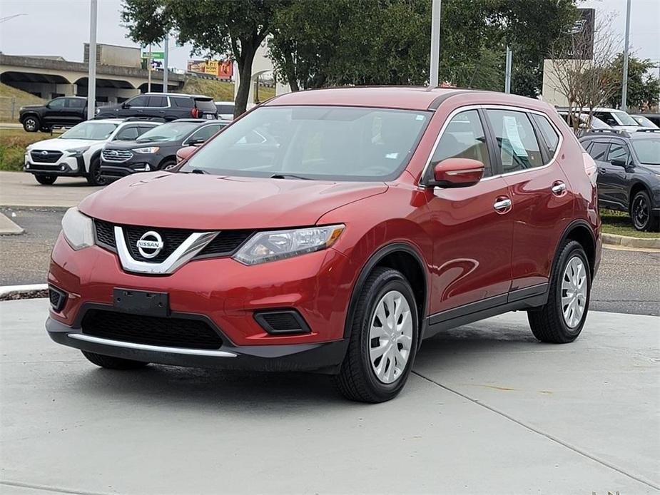 used 2015 Nissan Rogue car, priced at $12,500