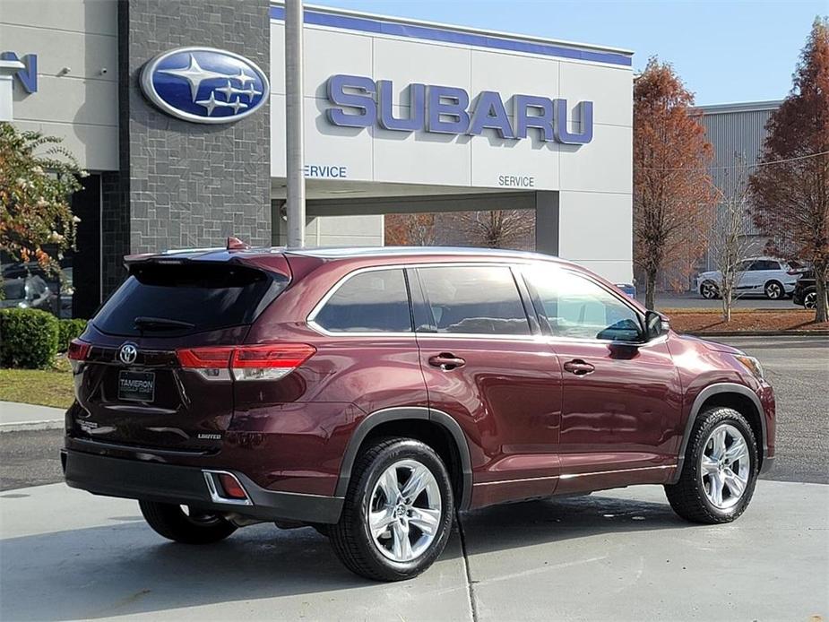 used 2019 Toyota Highlander car, priced at $25,820