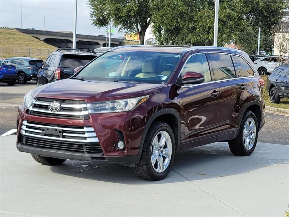 used 2019 Toyota Highlander car, priced at $25,820